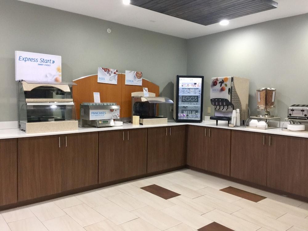 Holiday Inn Express Henderson By Ihg Bagian luar foto