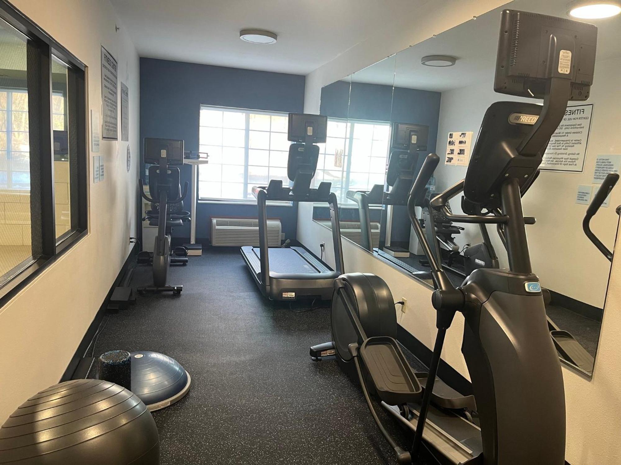 Holiday Inn Express Henderson By Ihg Bagian luar foto